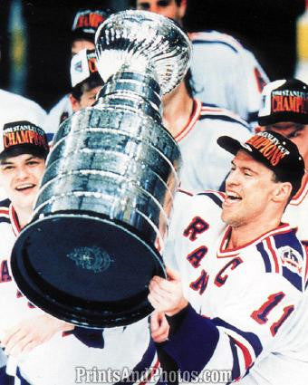 Rangers MESSIER Stanley Cup  0581 Rangers MESSIER Stanley Cup  0581