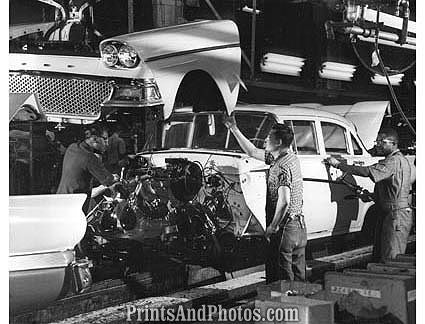 FORD ASSEMBLY LINE 0877