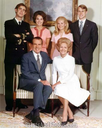 President RICHARD NIXON Family 0962