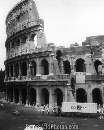 Italy ROMAN COLOSSEUM  0988