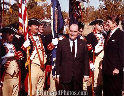 REAGAN & FRANCOIS MITTERAND  1003