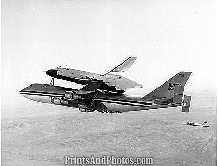 NASA Orbiter & 747 Plane  1027