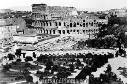 ITALY Coliseum Rome 1090
