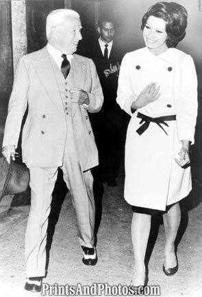 CHARLIE CHAPLIN & SOPHIA LOREN  1326