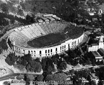 U of CALIFORNIA Stadium Aerial  1556