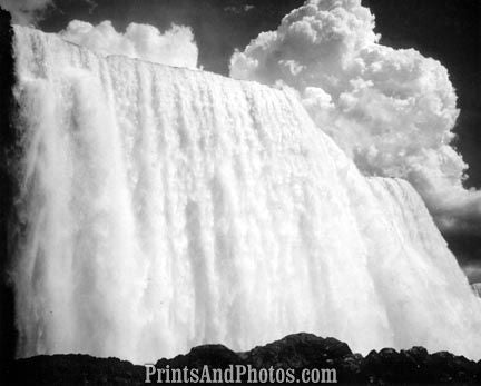 Niagara Falls Closeup 1950s 1790
