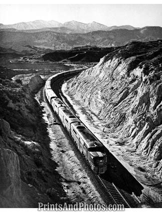 Chief Santa Fe Diesel Train 19140