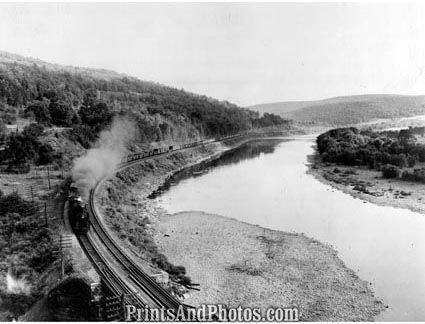 Long Erie Freight Train 19500