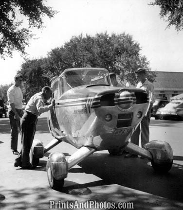 Keenly Streamlined Motorcycle 123mph 3494