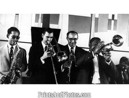 BENNY GOODMAN with Clarinet  2166 BENNY GOODMAN with Clarinet  2166