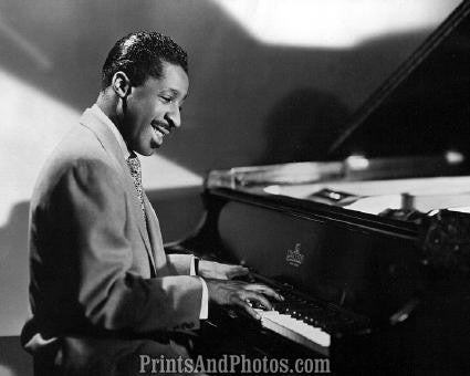 Jazz Pianist ERROLL GARNER  2220