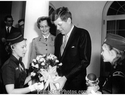 John F Kennedy & Girls Scouts 2264
