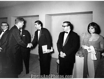 BARBARA STREISAND JOHN F KENNEDY 2277 BARBARA STREISAND JOHN F KENNEDY 2277