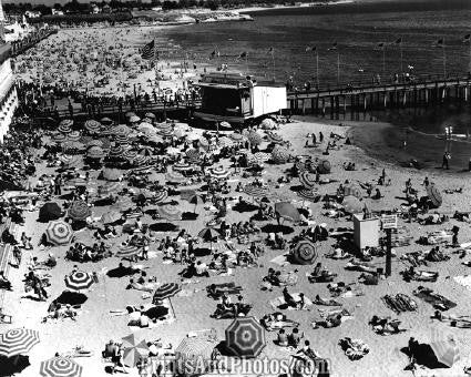 SANTA CRUZ CA PIER 1950s  2379