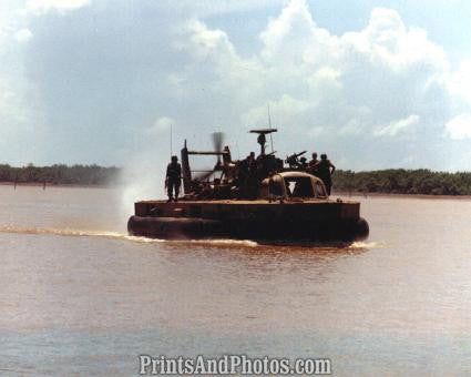 Vietnam Hovercraft  on Water 2448 Vietnam Hovercraft  on Water 2448