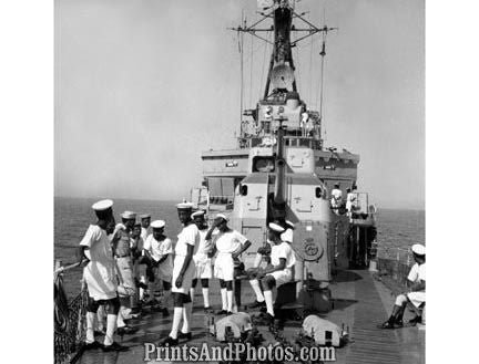 Navy Destroyer USS SULLIVAN 2685