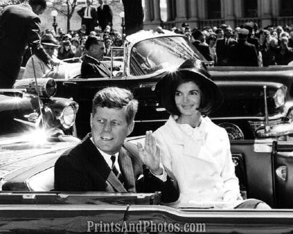 John F Kennedy in Limo & Jackie 2793