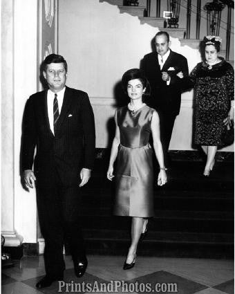 John F Kennedy w/ Jackie 6 2844