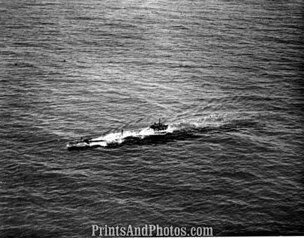 NAVY Submarine USS R3 2900