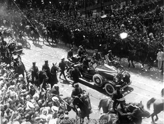 NYC Parade CHARLE LINDBERGH 2985