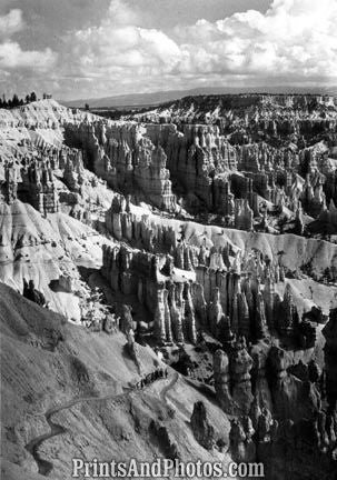 BRYCE CANYON Natl Park Trail  3047