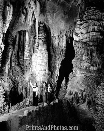 CARLSBAD CAVERNS Stalagmites  3050 CARLSBAD CAVERNS Stalagmites  3050