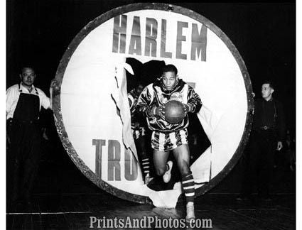 GLOBETROTTERS Paris 1950s  3120 GLOBETROTTERS Paris 1950s  3120