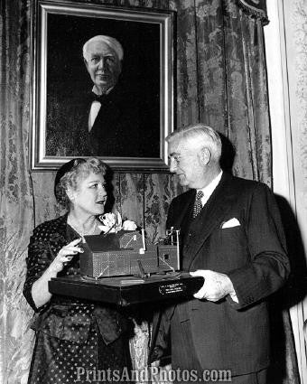 MARY PICKFORD & EDISON's Son 3374