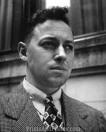 Playwright Tennessee Williams 3389