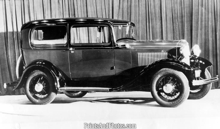 1932 Ford Deluxe 3435 - Prints and Photos