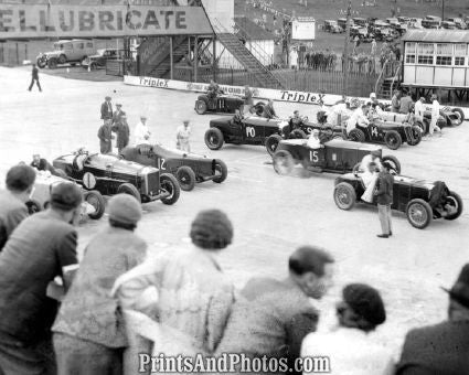 Whit Monday Racing Brooklands  3568