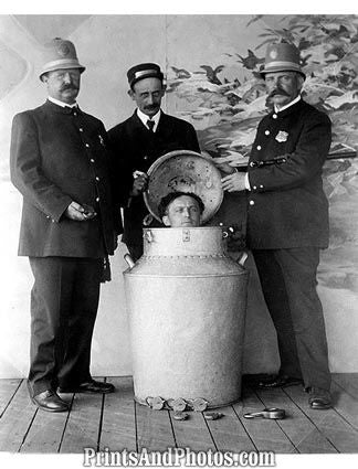HARRY HOUDINI MAGICIAN Milk Can 3666