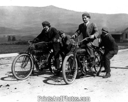 EARLY MOTORCYCLE RIDERS 3694