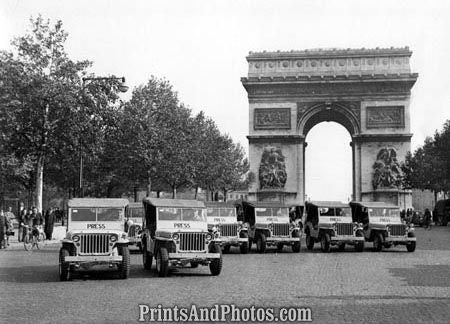 Press Jeeps in Paris France 3877