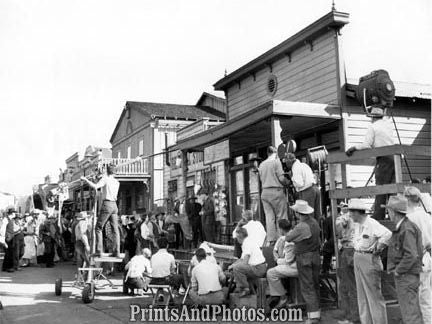 Hollywood Filming a Western 3 3923