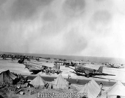 US Marines WWII Commandoes Planes  4058