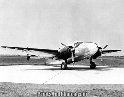 US Marines Attack Aircraft Skyraider  4100