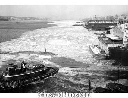 NEW YORK Ships Frozen Hudson River 4191