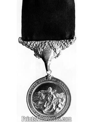 Military Medals Gold Life Saving 4353