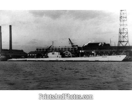 Submarine V-4 Washington Navy Yard  4697