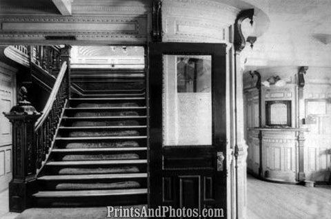 TITANIC Leaving on Last Voyage 1310