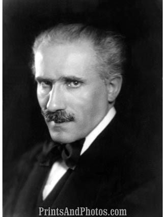 Conducter Arturo Toscanini  5368