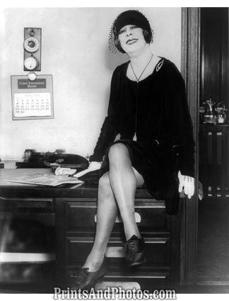 Beatrice Houdini Magician  5391 Beatrice Houdini Magician  5391