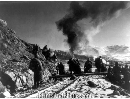 US Marines in Korea  5726