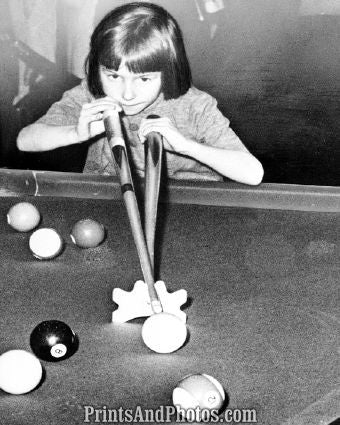 Young Female Billiards 6119
