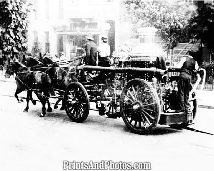 Horse Drawn Fire Engine 6391
