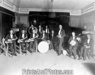 Happy Walker Orchestra 6406