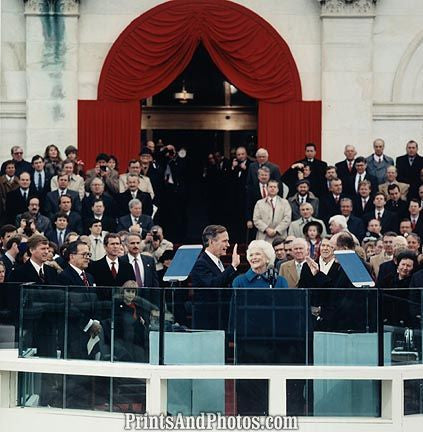 GHW Bush Takes Oath 6675