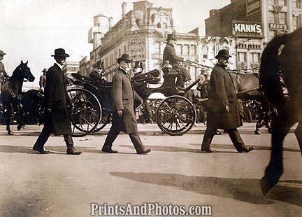 Teddy Roosevelt PA Ave 6776