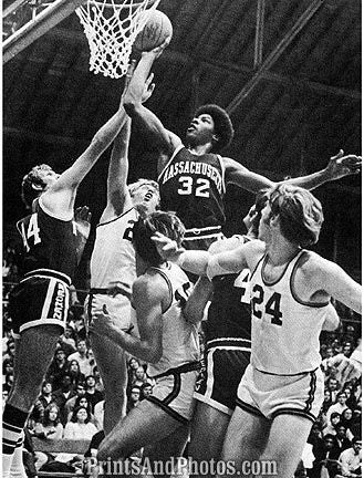 Julius Erving U Mass  6798